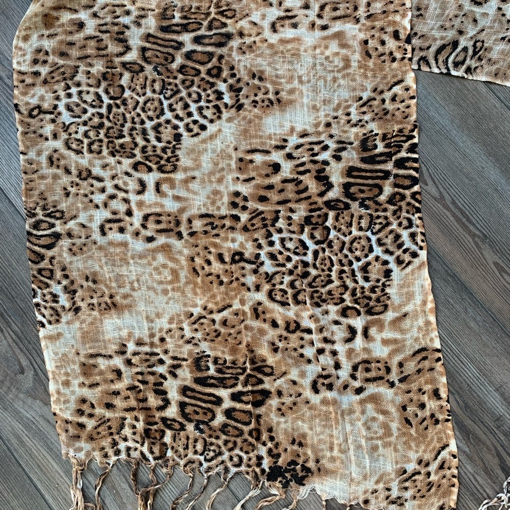 Scarf - Picture 4 of 5